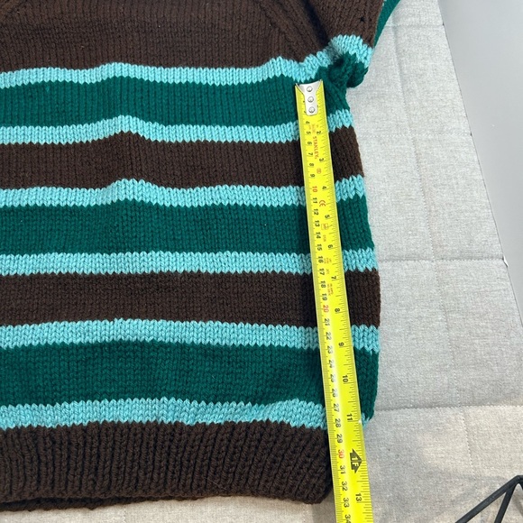 Sweater and hat hand knit.  Children’s. - Picture 2 of 7